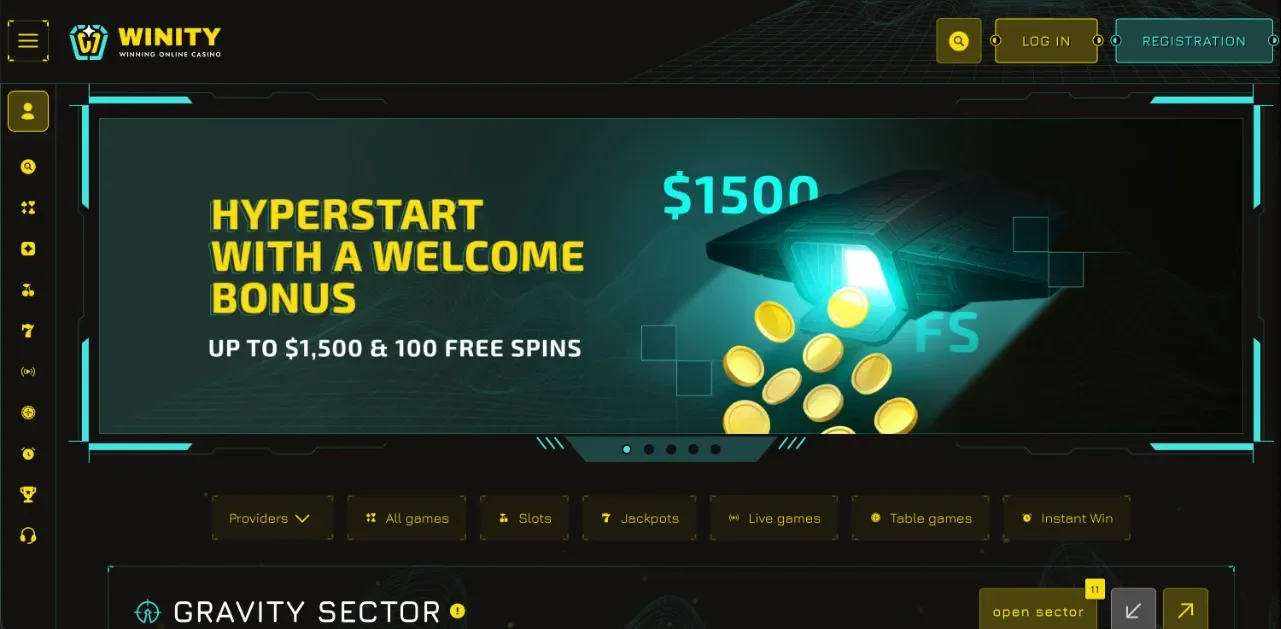 Winity Casino kezdőképernyő — neon sárga és cián HUD keretekkel hősbanner: Hyperstart üdvözlő bónusz akár 1500 $-ig és 100 ingyenes pörgetés, 3D drón és aranyérmék, wireframe tájkép háttér, sárga keresés és LOG IN / REGISTRATION gombok, bal ikonsáv (profil, játékok, bónusz, nyerőgép, jackpot, support), kategória gombok vékony sárga szegéllyel — űr-tech esztétika (szerkesztőségi képernyőkép a teljes Winity értékeléshez).
